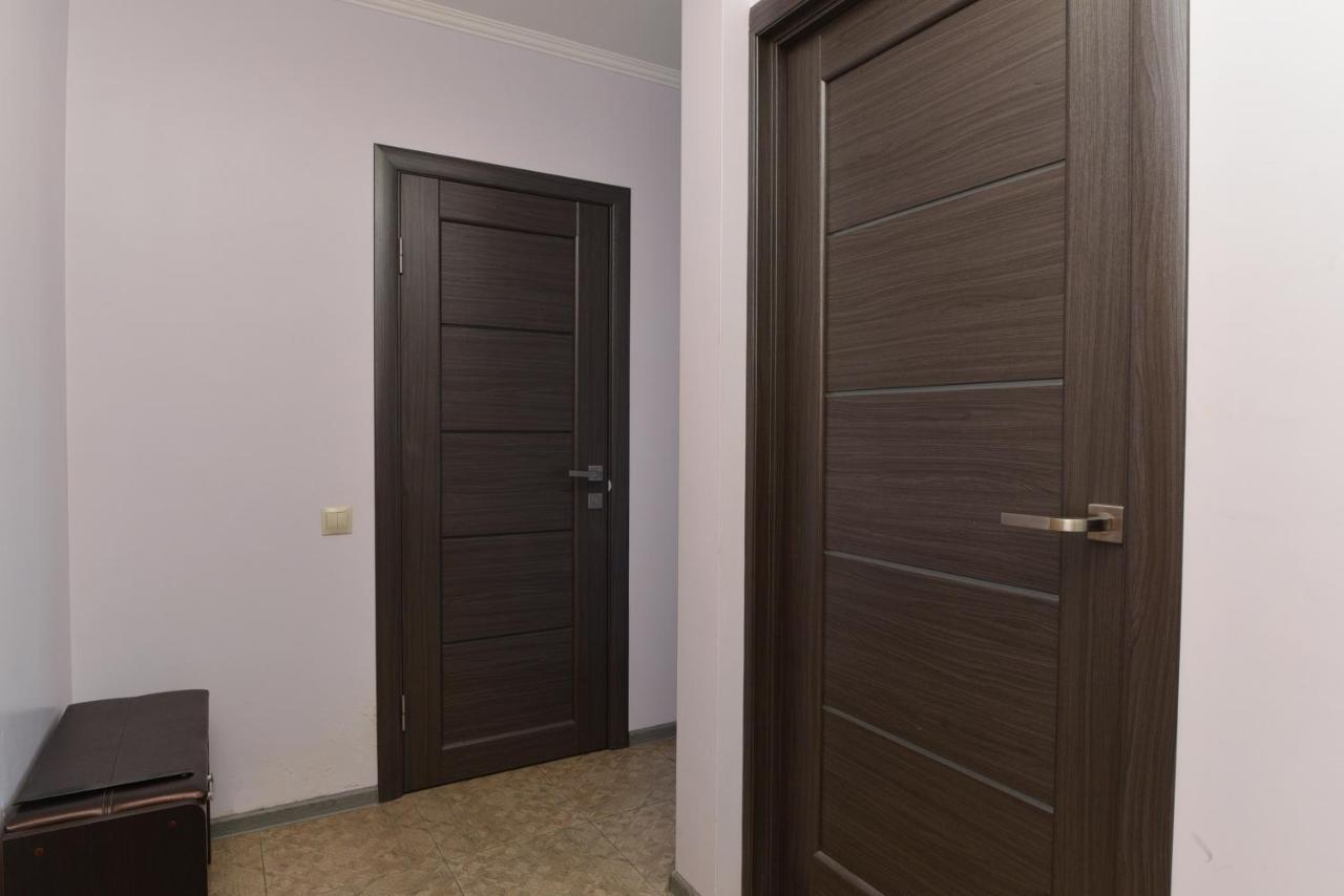 Apartament On Vasylia Lypkivskoho 24 Kiev Exterior foto